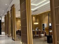 -鱼鲜饭香·招牌汽锅剁椒鱼头王