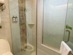 -维也纳酒店(广州南站汉溪长隆地铁站景区店)