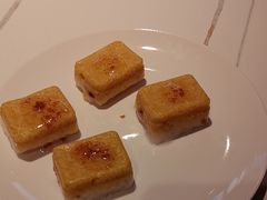 -阿瓦山寨·湘菜现炒·剁椒鱼头王(咸阳总店)