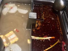 -海底捞火锅鲜切牛肉主题店(长寿路店)