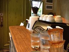 -六区宿舍咖啡店