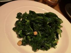 小老窖嫩豆苗-阿里家·新疆烤肉酒場 by MIG