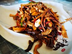 -小厨子私房菜·云南美食店