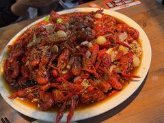 -临界音乐酒馆·小龙虾·江湖菜(华熙LIVE·鱼洞店)
