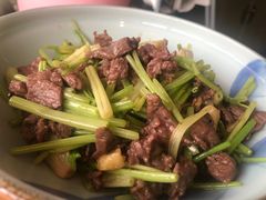 -老板很二(吉大店)