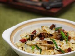 -龙大哥辣子鸡(亚太中心店)