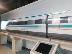 -龙阳路磁悬浮列车总站-停车场