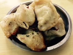 -黄阿姨锅贴大王(万航渡路店)