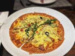 鸡肉菠萝培根披萨-又见马甲M8融合西餐厅(厦门体育中心店)