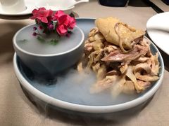 盐焗手撕鸡-尚一汤·粤菜海鲜(环球港店)