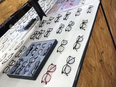 -罗伯特眼镜·蔡司官方授权(罗湖国贸店)