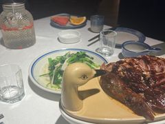 -八府香鸭·啫啫煲(华山路店)