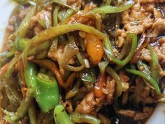 尖椒炒肉丝-孟记粥铺·家常菜·烧烤·粥(亚运村店)