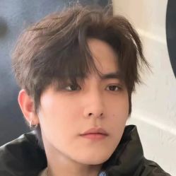 -一家只做男发烫染的店