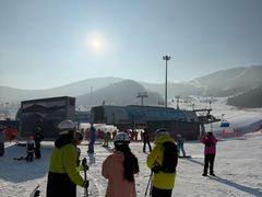 -中旅松花湖滑雪场