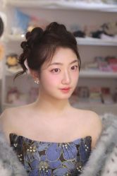 -明天见·化妆造型工作室