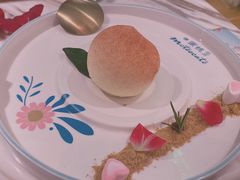 桃之夭夭-蜜桃花开·中西融合菜E&W(南长街店)