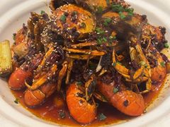 -肥肥虾庄·金牌油焖大虾(汉口城市广场店)