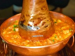 土司铜锅油焖鸡-浩海火烧云傣家菜(京广店)