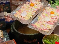 -芸山季·云南山珍菌火锅(人民广场来福士店)