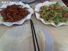 春饼卷肉丝-老上居·手工春饼(贝尔路店)