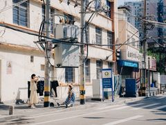 -溪岸路花鸟市场