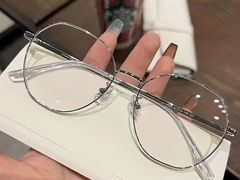 -爱视眸Eyeblling眼镜·依视路·蔡司镜片折扣店(百联南方商城购物中心)