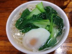 -苹果树下艺术餐厅(宋庄店)