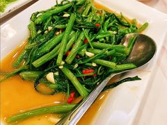 -光海鲜鱼翅餐厅(叻差拉披色路店)