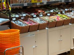 零售区-来伊份(我格广场武宁路店)