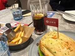 -必胜客(余姚五彩城店PH店)