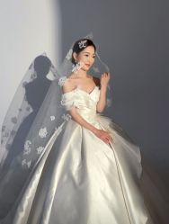 -雪中彩影婚纱摄影·微光艺术中心