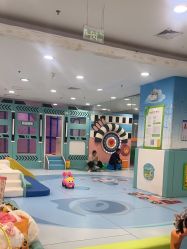 -孩子王童乐园(唐山万达广场店)