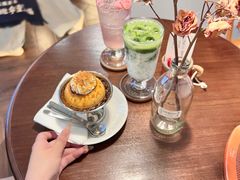 -Café Monson