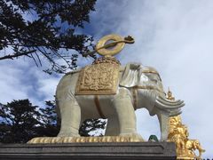 -峨嵋山金顶