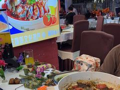 -刘姐啤酒鱼民族演艺餐厅(西街总店)