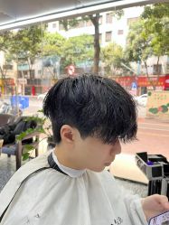 -藤野造型专业烫染接发