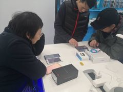 -荣耀授权专卖店(黄浦浙江中路店)