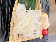 -湊湊火锅·茶憩(打浦桥日月光店)