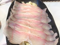 -鲜入围煮花胶鸡海鲜火锅