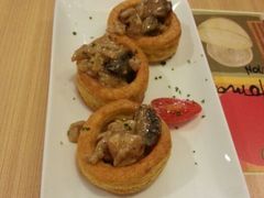 蘑菇鸡肉酥盒-必胜客(上海新南方商城PH店)