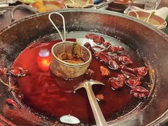 -渝井巷重庆老火锅(沈阳吉祥店)