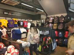 -NIKE上海青浦优选体验店
