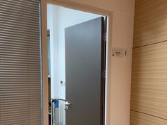 -瑞尔齿科(上海长风大悦城店)