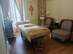 -莱蔻·圣灸堂·推拿艾灸(天山店)