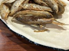 干煸刁子鱼-大隐隐于市私房菜(保和小区店)