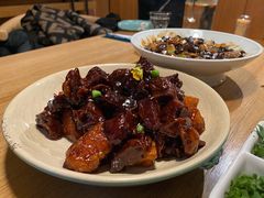 -山楂树融合菜餐厅