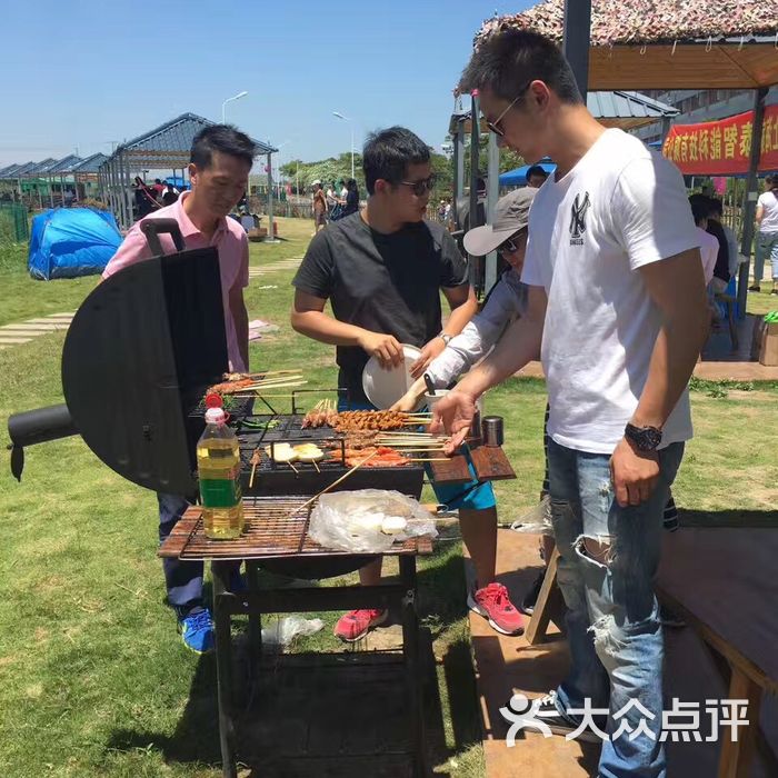 滴水湖观海公园烧烤基地