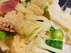 -香巴拉云南餐厅(华莱坞店)