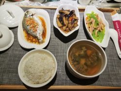 -爱妈月子会所(汕樟总店)